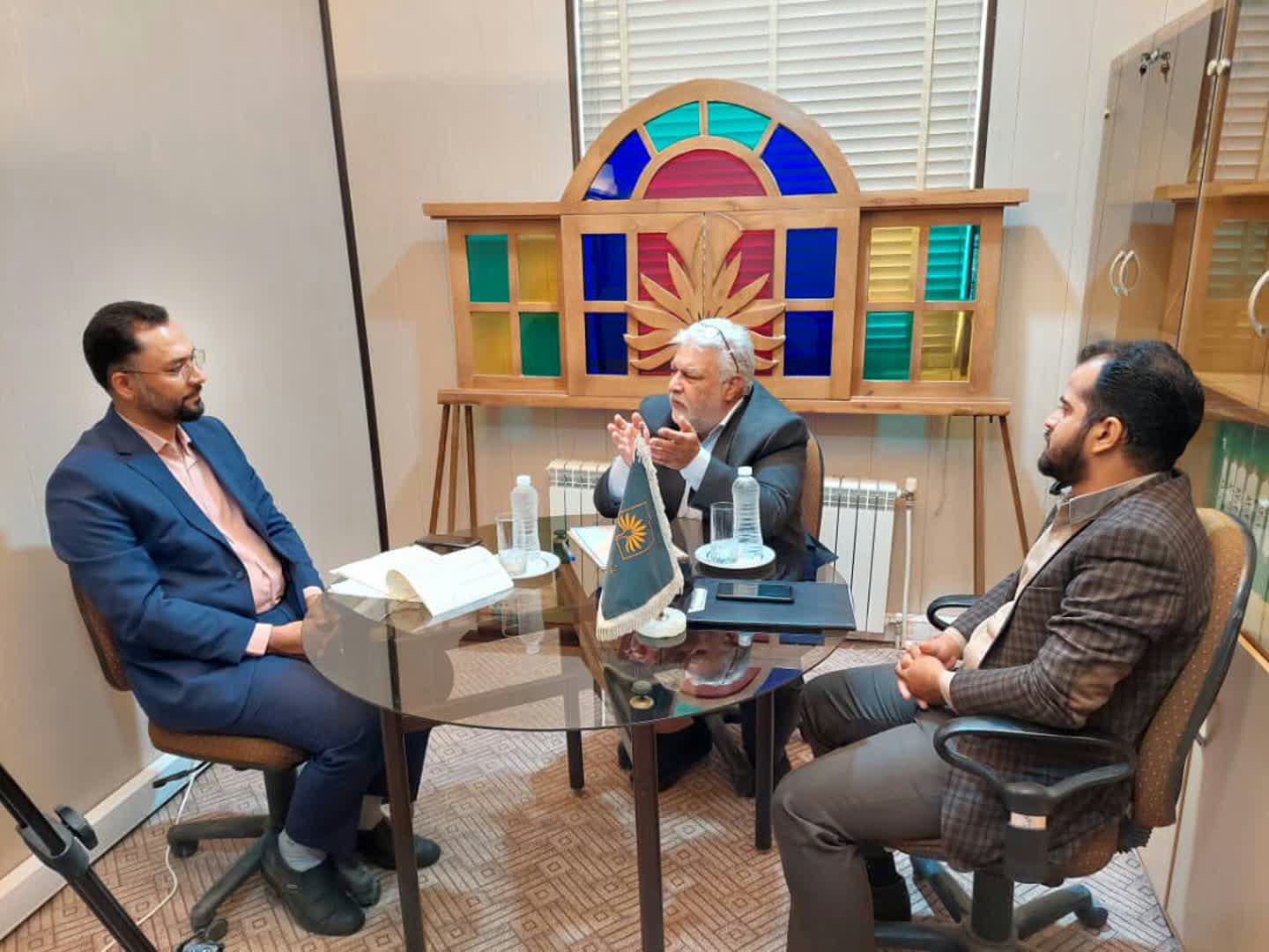  اولین جلسه مصاحبه در واحد آرشیو شفاهی مرکز اسناد و کتابخانه ملی استان یزد تاریخچه نظمیه و امنیت در استان یزد کلید خورد