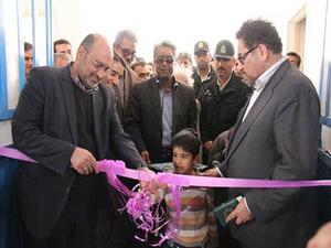 سالن ورزشی روستای هفتادر شهرستان اردکان افتتاح شد