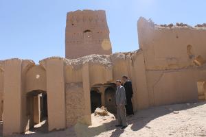بازديد بخشدار و رئيس ميراث فرهنگي،صنايع دستي و گردشگري شهرستان تفت از بخشي ارآثار تاريخي گاريزات+تصاوير