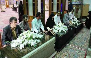  ادای احترام وتجدیدمیثاق کارکنان اداره کل ورزش وجوانان استان یزد بامقام شامخ سومین شهیدمحراب و شهدا+تصاویر