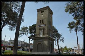 ساعت هفتاد ساله مجموعه مارکار یادآور زمان به مسافران نوروزی یزد