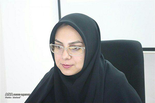 ازدکترشهناز نایب زاده رئیس شورای زنان فرهیخته استان یزد در سومين گردهمايي این شورا در قزوین تقدیر شد