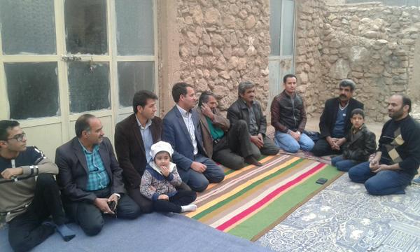 دیدار رئیس اداره منابع طبیعی بافق با خانواده مرتعداران روستای شادکام