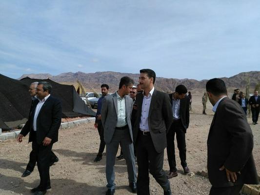 بازدید معاون استاندار و فرماندار ویژه شهرستان طبس از سیاه چادرهای گردشگری  کال جنی