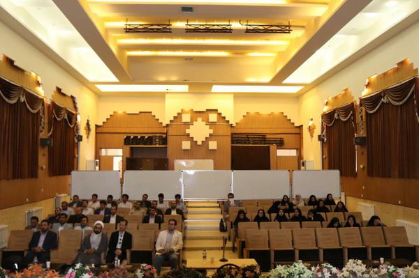 برگزاری طرح ضیافت اندیشه اساتید در دانشگاه اردکان 