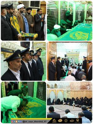 غبارروبی حرم امامزاده جعفر(ع) یزد به دست خدام حرم رضوی