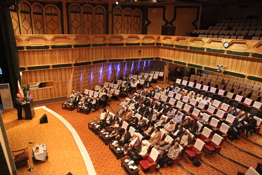 ائمه جمعه مشعل‌داران هدایت در راستای توسعه و تثبیت فرهنگ مدیریت مصرف برق