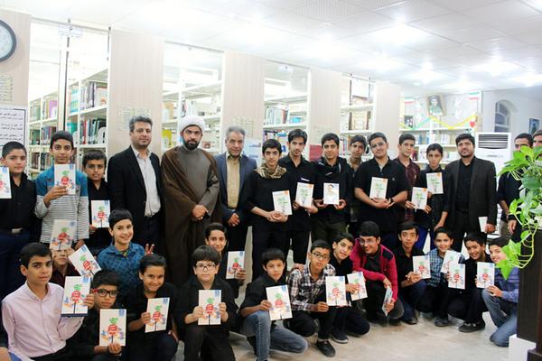 کتابخانه عمومی حضرت زهرا(س) یزد میزبان چهارمین نشست «کاروان دانایی»