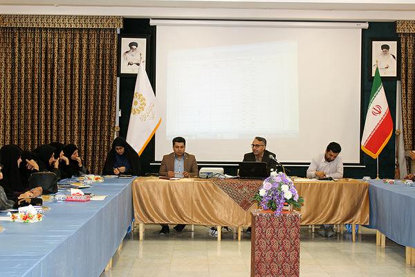 برنامه‌های کتابخانه‌های عمومی شهرستان یزد در ایام‌الله دهه فجر تشریح شد