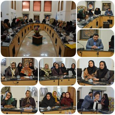 تجلیل از بانوان کارآفرین صنایع دستی یزد