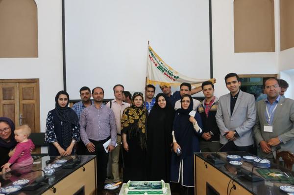 برگزاری مراسم جشن ولادت امام زمان (عج) در استان یزد با حضور گردشگران خارجی