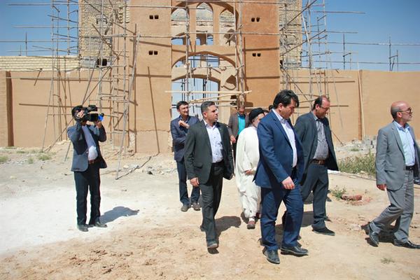 دهکده توریستی تیجرد ابرکوه مهم‌ترین قطب گردشگری ایران است