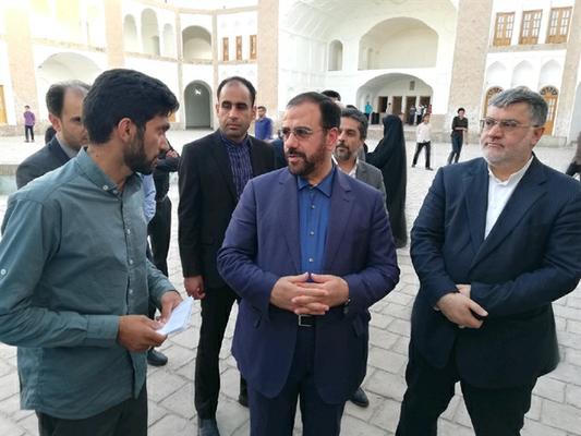 بازدید معاون پارلمانی رئیس‌جمهوری از بناهای تاریخی بیرجند