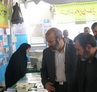 استاندار یزد از نمایشگاه حج و زیارت استان بازدید کرد