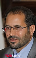 سیفی فرماندار یزد : امسال با توجه به رسوخ جریانات انحرافی در بدنه دولت و القای افكار التقاطی و در تضاد با آرمان‌های انقلاب و رهبری نظام اسلامی، حضور چشمگیر مردم در مراسم سالگرد ارتحال امام و تجدید بیعت با مقام معظم رهبری، بیش از پیش احساس می‌شود