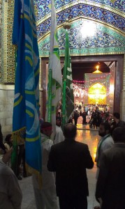 زائران پایان نامه سفر بیستم در دست گرفتند و ….  