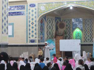 برگزاری جشن نماز ویژه قرآن آموزان دبستان در امامزاده خدیجه خاتون(ع) میبد+تصاویر