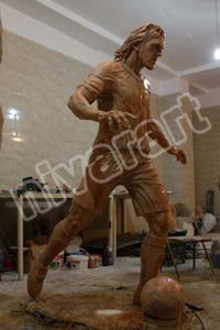 رونمایی از مجسمه کریمی + عکس