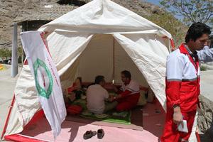 حضور و امداد رسانی نچاتگران جمعیت هلال احمر شهرستان مهریز در تفرجگاه غربال بیز
