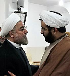 گزارش تصویری :سفر دکتر حسن روحانی  به یزد (17)-حضور در بیت سومین شهید محراب صدوقی