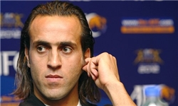 پیشنهاد یک میلیون یورویی به علی کریمی