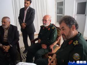دیدار نماینده معاونت امور راهبردی فرماندهی معظم كل قوا با خانواده شهید رضا آیین " به روایت تصویر"