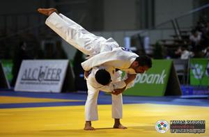  تيم اصفهان قهرمان فرم كاتامه نوكاتا