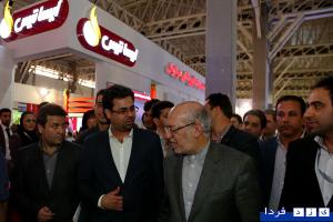 بازدید وزیر صنعت معدن و تجارت از غرفه گروه صنعتي ایساتیس در نمايشگاه ساختمان تهران+تصاویر