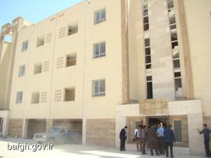 بازديد فرماندار بافق از مسکن 24 واحدي اقشار کم درآمد 