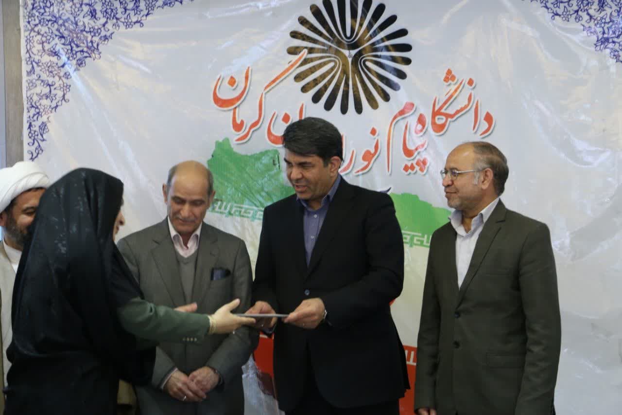 حمایت قاطع استاندار کرمان از انتصاب بانوان در پستهای کلیدی