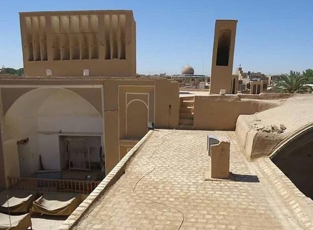 پشت بام ‌های بافت تاریخی اردکان مرمت شد 