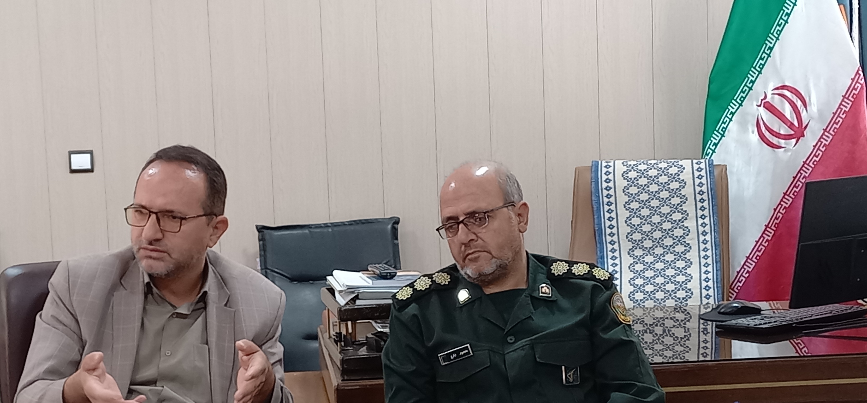 برگزاری جلسه بررسی همکاری های مشترک بین مسئولین مرکز اسناد و کتابخانه استان یزد و  بنیاد حفظ آثار و نشر ارزشهای دفاع مقدس